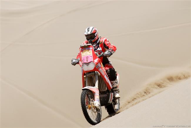 Drav a oblben Robby Gordon na Dakar 2010 s gigantickou asistenc Freightliner