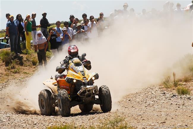 Drav a oblben Robby Gordon na Dakar 2010 s gigantickou asistenc Freightliner