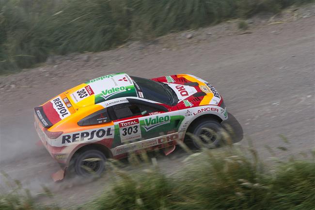 Dakar 2009 : Zapletal ztratil na dosud nejt잚 etap na vtze ti hodiny, ale posunul se na 17 msto!!