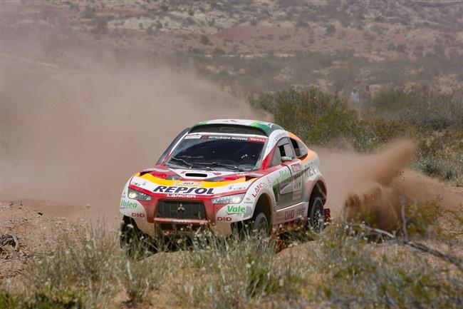 Dakar 2009 : Zapletal ztratil na dosud nejt잚 etap na vtze ti hodiny, ale posunul se na 17 msto!!