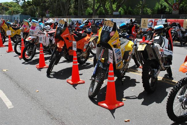 Dakar 2009: Martin Mack musel na trati tet den mnit celkem tikrt defekt a ztratil tak hodinu