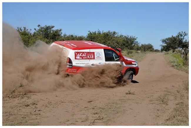 Dakar 2009: Liazka 4x4 Dakar MS rallytruck týmu pěkně  zlobí, ale jede.