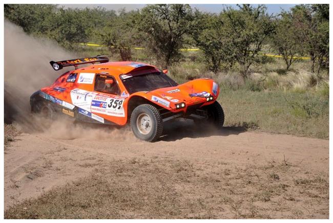 Dakar 2009: Liazka 4x4 Dakar MS rallytruck týmu pěkně  zlobí, ale jede.