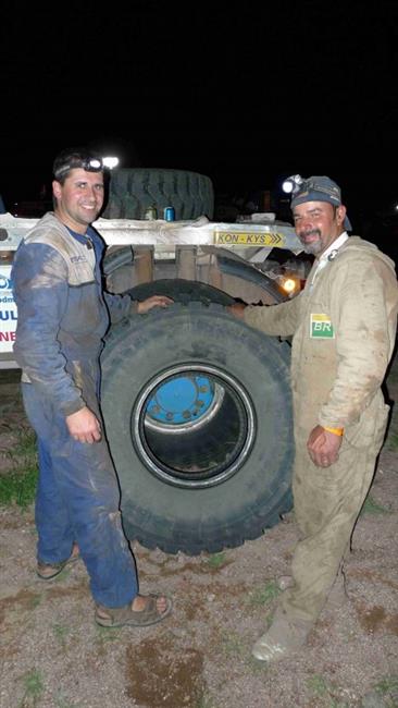 Dakar 2009: Zdraví Mira Martinec, který v Tatře s Azevedem dojel  až  na cílovou  rampu
