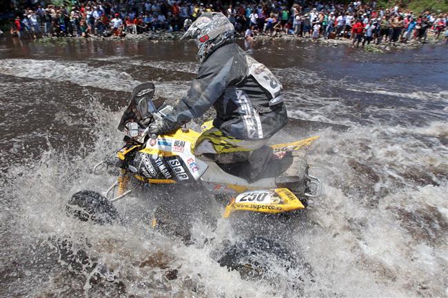 Dakar 2010: KM Racing na startu a v vodu, foto tmu Petr Lusk