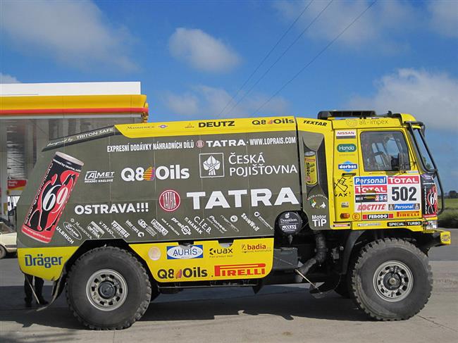 Loprais Tatra Team vyr vstc Dakaru 2011 s dobrou nladou a s odlehenou Tatrou