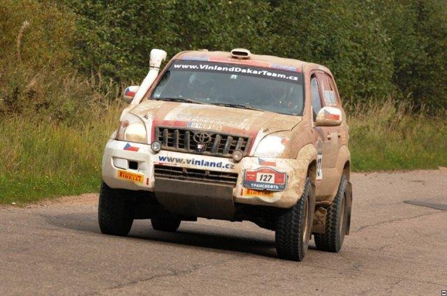 Vinland Dakar Team vyr na Hedvbnou stezku 2011 v novm sloen a v siln sestav