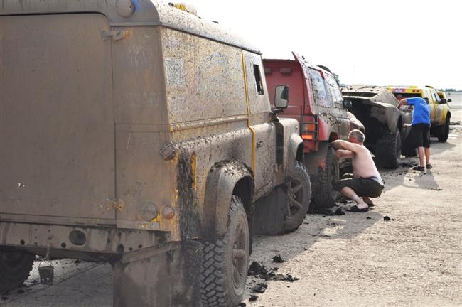 Silk Way 2011 - bahňáci v cíli první etapy