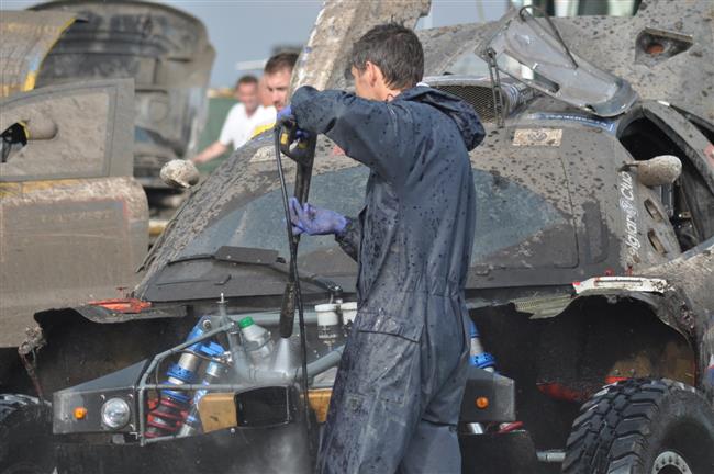 Silk Way 2011 - bahňáci v cíli první etapy