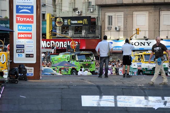 Z Buenos Aires smr dobrodrustv Dakar vyrazilo celkem 407 zvodnch stroj