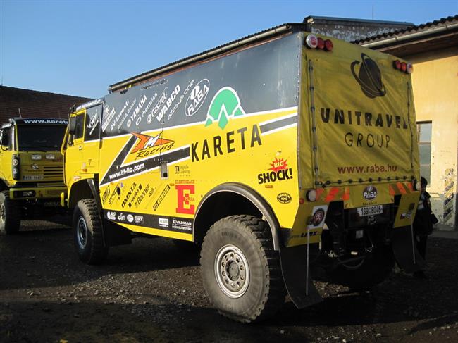 Macíkův tým má sbaleno na Dakar 2011, foto  Jirka Vintr