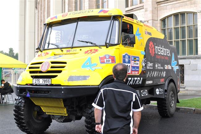 Oba nov kamiony Liaz tmu KM Racing m na start nron Silk Way Rally