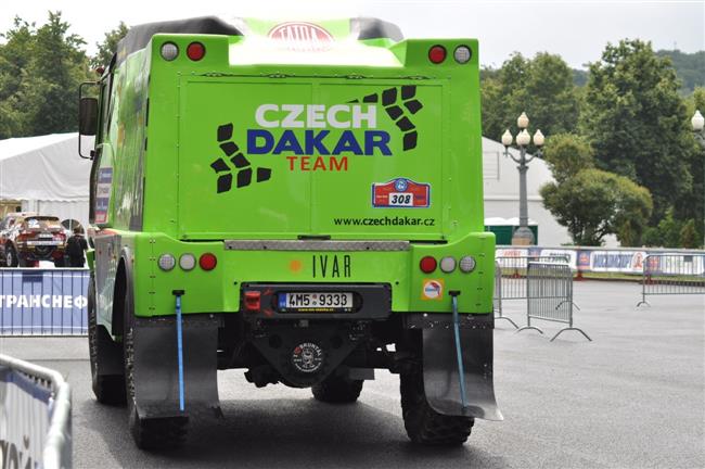 Sobotní probuzení na SILK WAY 2011 : (nejen) Češi čekají na přejímku