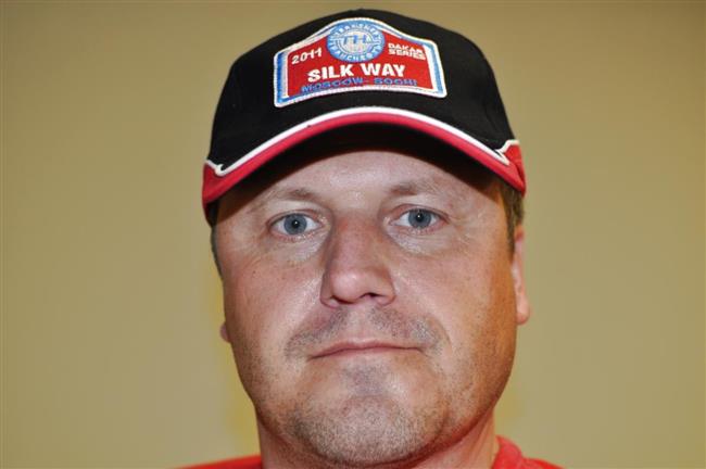 Sobotní probuzení na SILK WAY 2011 : (nejen) Češi čekají na přejímku