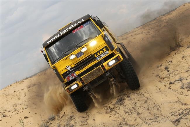 Silk Way 2011 a LIAZky KM Racing týmu, foto týmu Petr Lusk