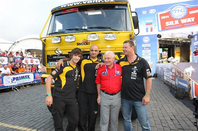 Silk Way 2011 a LIAZky KM Racing týmu, foto týmu Petr Lusk
