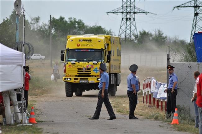 SILK WAY RALLY a trpaslci, jak z Recepte prima npad  :-))