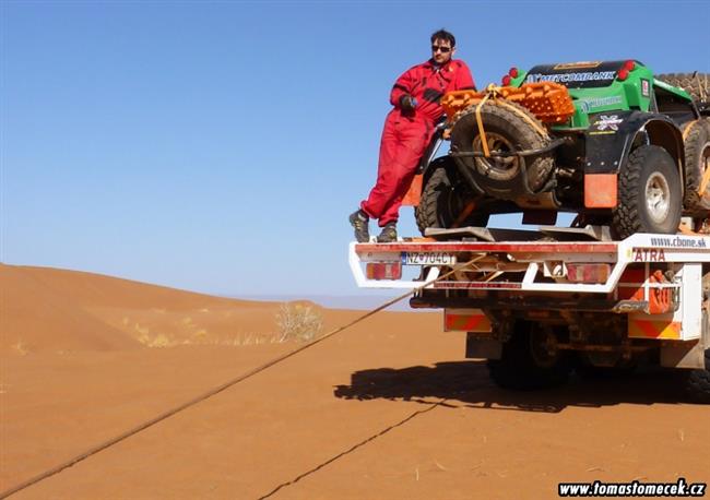 Africa Eco Race 2011: Tom Tomeek se v dunch i ztratil, ale nadle vede !