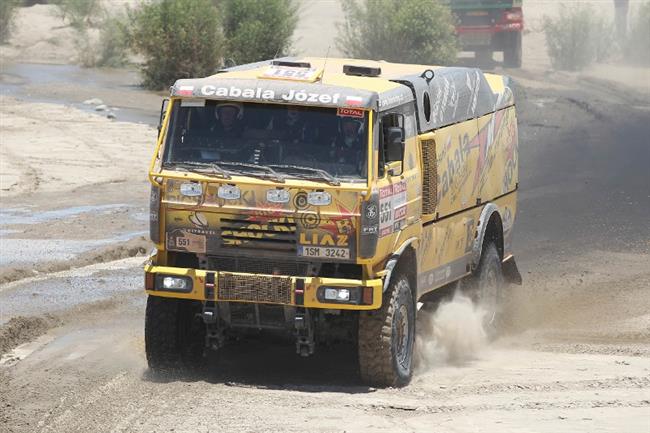 Dakar 2012 a technika KM Racing týmu v jeho první půlce