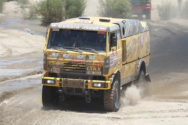 Dakar : Po 9. etap postupuje Jaroslav Valtr s Liazem ve vsledcch vzhru