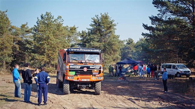 Tomekv LRT se opt  rozdl. Pojede Dakar 2012 i do Dakaru