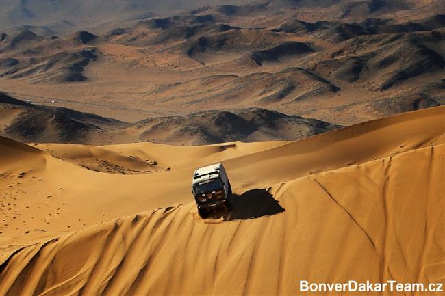 Dakar 2012 a Tomáš Vrátný s Tatrou ve velkých dunách
