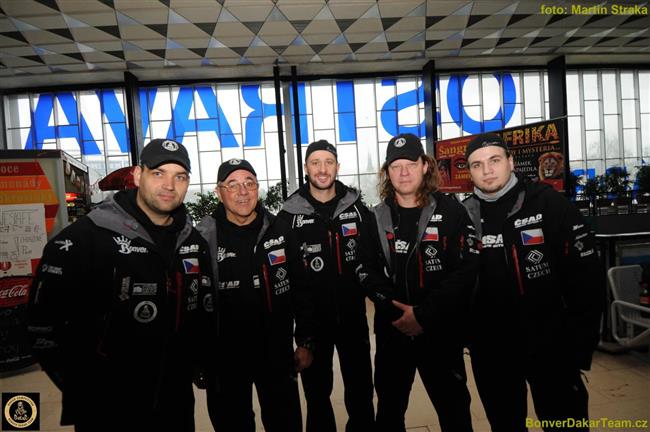 Dakar 2012 - odjezd Pendolínem Lopraisů i Vrátného a spol