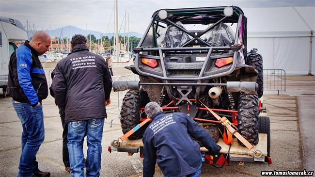 Afrika Eco Race 2011/2012 - technické přejímky Tatry Tomáše Tomečka