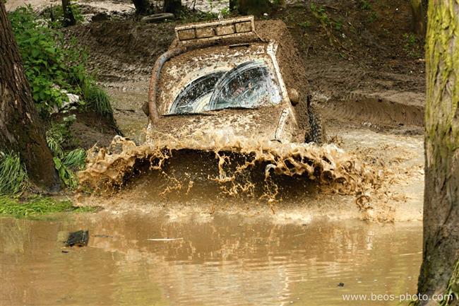 Bahenní koupel aneb Offroadmarathon Dobřany 2011