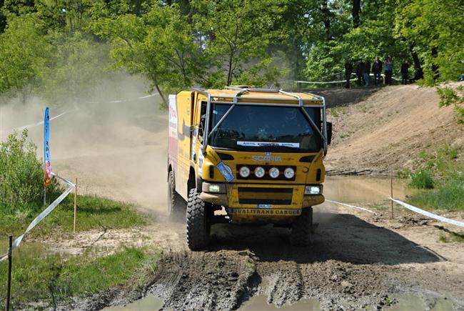 Kapuvr 2011 - auta i  trucky - foto Petra karkov