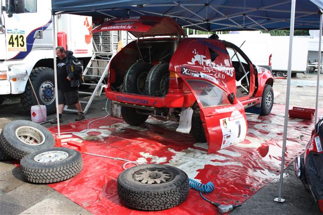 Na Baja Poland zastupoval český tým Offroadsport jen  Konrád Sobecky. Dojel čtvrtý.
