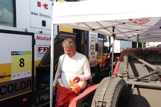 Na Baja Poland zastupoval český tým Offroadsport jen  Konrád Sobecky. Dojel čtvrtý.