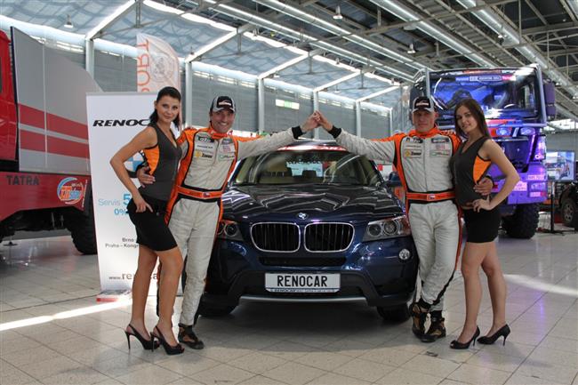 Tým Offroadsport společně s MotorMIXem na veletrhu Autosalon 2011 v Brně