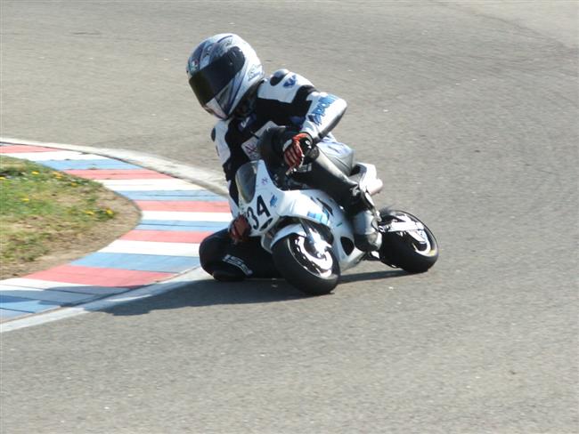 Jarní dubnové závody minibike v Brně, duben 2008, foto Vl. Rožánek