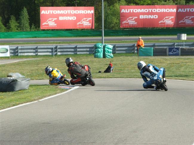 Jarn dubnov zvody minibike v Brn, duben 2008, foto Vl. Ronek