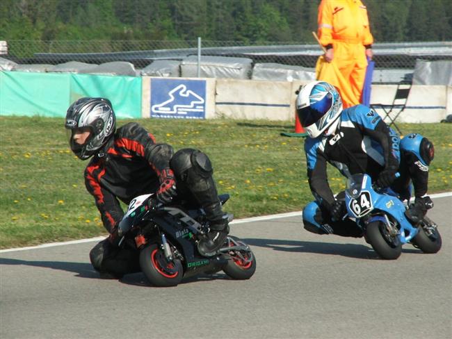 Jarn dubnov zvody minibike v Brn, duben 2008, foto Vl. Ronek