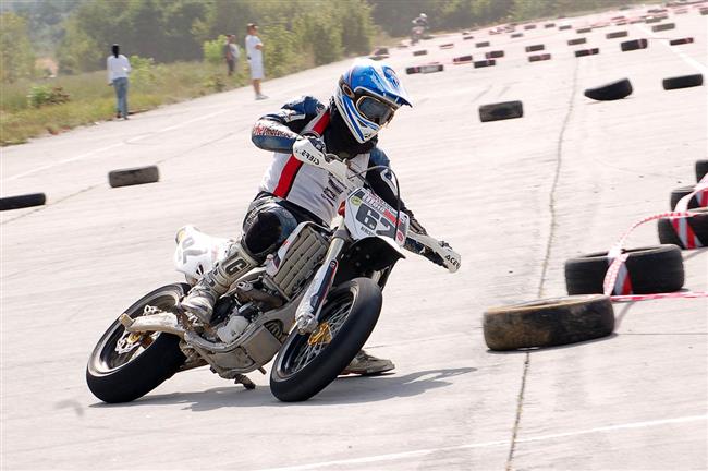 Supermoto ve Vykov 2009 objektivem Duana Bellii