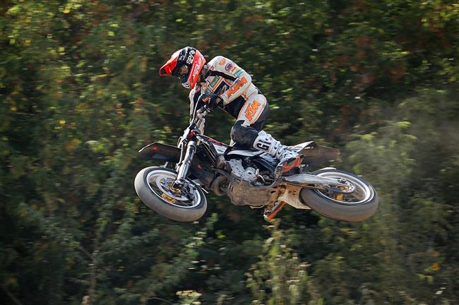 Supermoto ve Vyškově 2009 objektivem Dušana Bellii