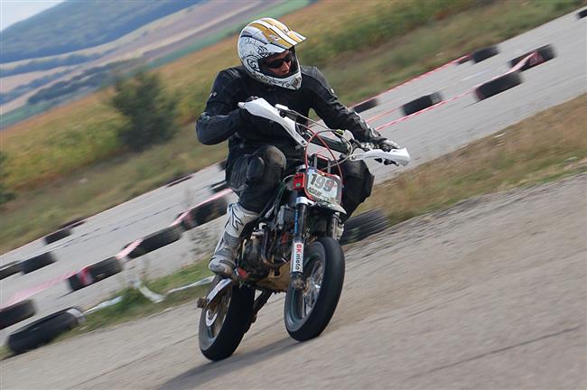 Supermoto ve Vykov 2009 objektivem Duana Bellii