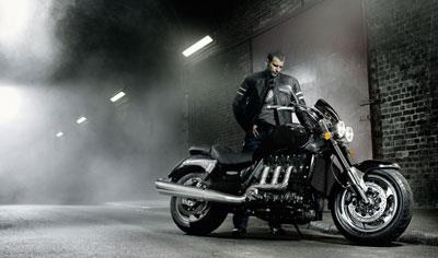 Aprilia na veletrhu MOTOSALON  v Brně představí také dakarský revoluční speciál