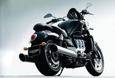 Aprilia na veletrhu MOTOSALON  v Brně představí také dakarský revoluční speciál