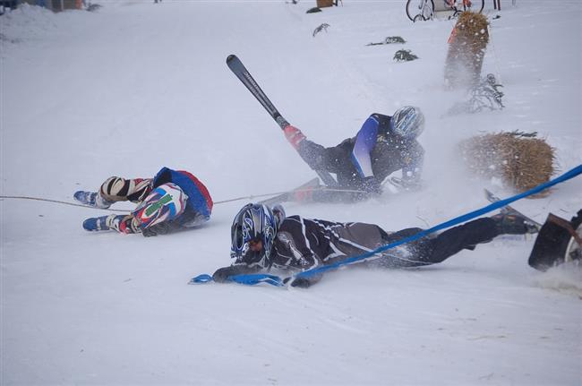 Už 15. vypsaný ročník mistrovských motoskijöringů se blíží.