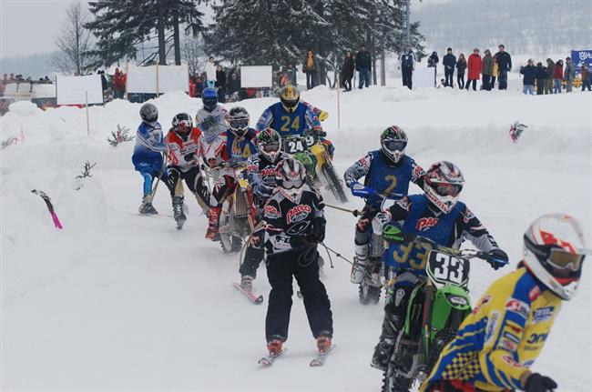 Už 15. vypsaný ročník mistrovských motoskijöringů se blíží.