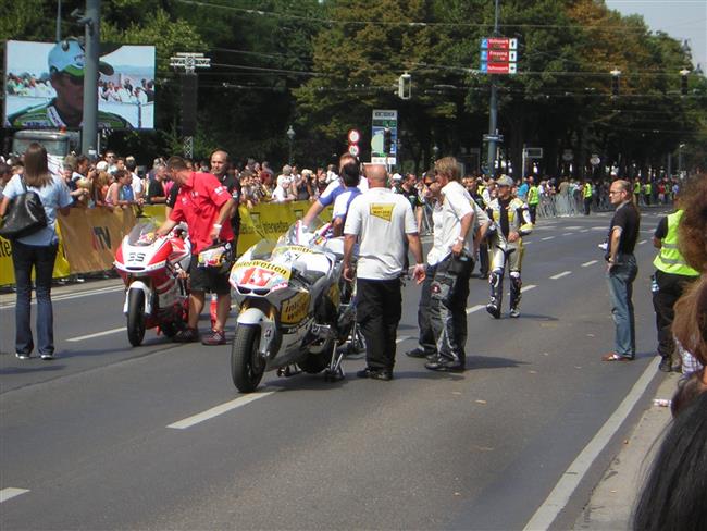 Moto GP Brno 2010 a prezentan akce ve Vdni - foto Pavel Jelinek