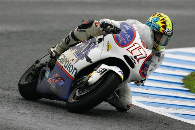 Karel Abraham po velkm boji a pdu sedm v MotoGP v Jerezu 2011