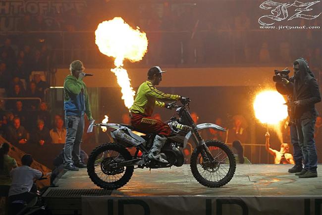 Javier Villegas vítězí ve FIM Freestyle MX World Championship