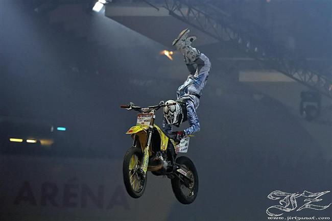 Javier Villegas vítězí ve FIM Freestyle MX World Championship