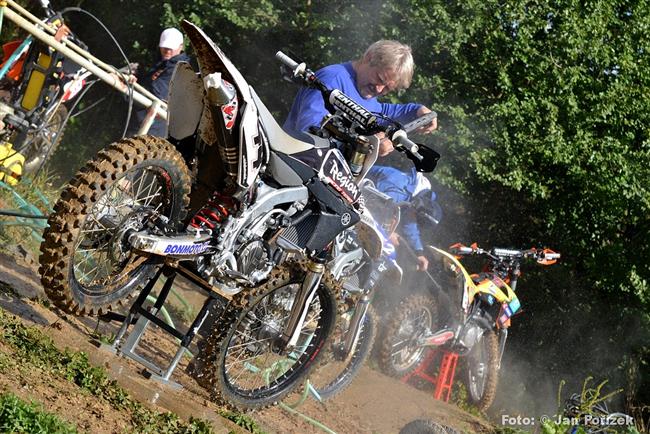 Finálový závod MMČR v motokrosu 2011 v Přerově objektivem Jana Pořízka