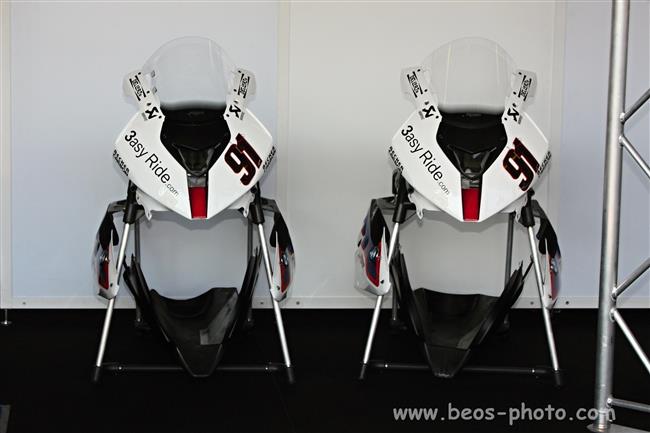 MS Superbike 2011 v Brně  a kočičky i jezdci