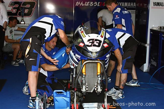 MS Superbike 2011 v Brně  a kočičky i jezdci